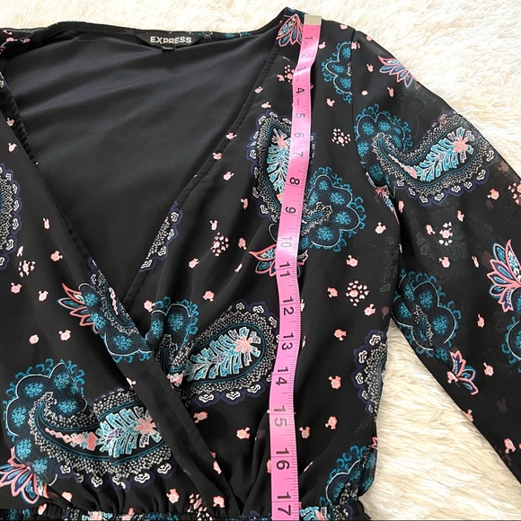 EXPRESS FLORAL ROMPER - Picture 5 of 9